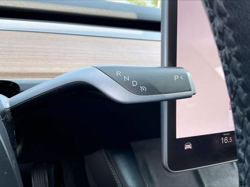 Used 2023 Tesla Model 3 Standard Range RWD image 30