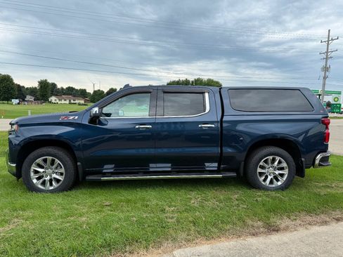 Certified 2021 Chevrolet Silverado 1500 LTZ AWD/4WD image 4