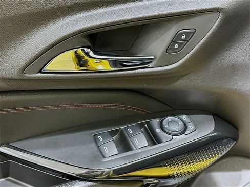 Used 2025 Chevrolet Trax RS w/ Driver Confidence Package image 16