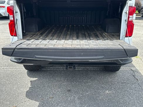 Used 2024 Chevrolet Silverado 1500 ZR2 AWD/4WD image 18