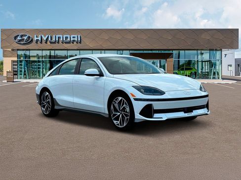 New 2025 Hyundai Ioniq 6 SEL RWD image 11