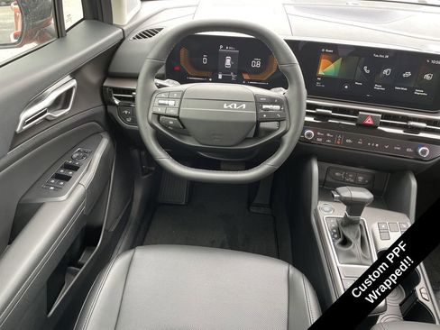New 2026 Kia Sportage EX FWD image 16