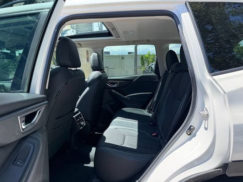 Used 2023 Subaru Forester Premium AWD/4WD image 11