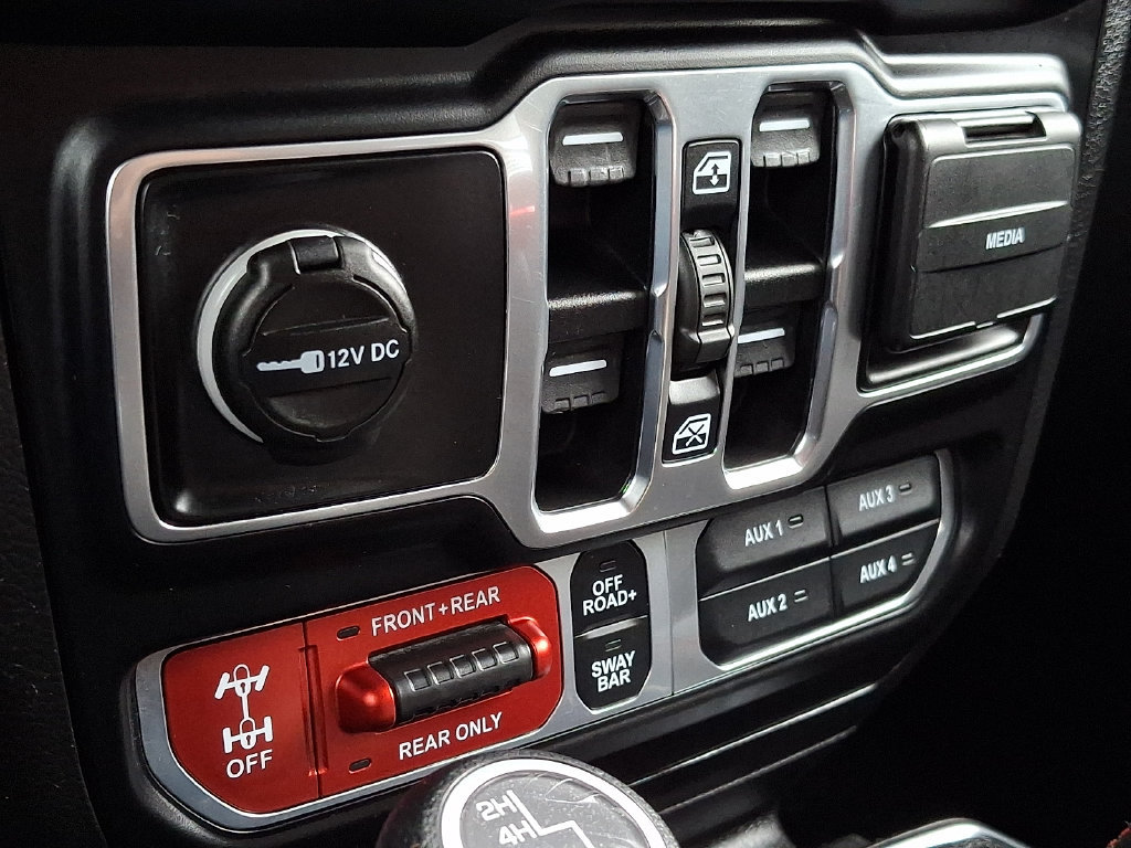 Used 2021 Jeep Wrangler Unlimited Rubicon AWD/4WD image 26
