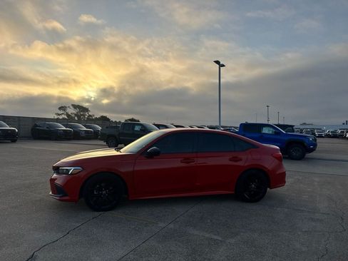 Used 2024 Honda Civic Sport image 12