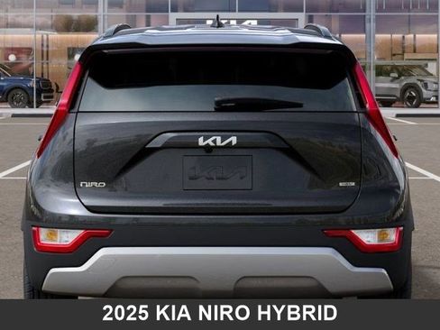 Used 2025 Kia Niro EX image 13