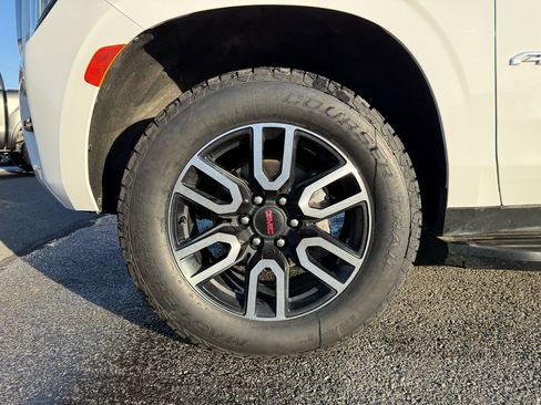 Used 2021 GMC Yukon XL AT4 w/ Rear Media and Nav Package image 44