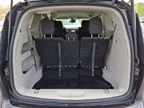 Used 2024 Chrysler Voyager LX FWD image 29