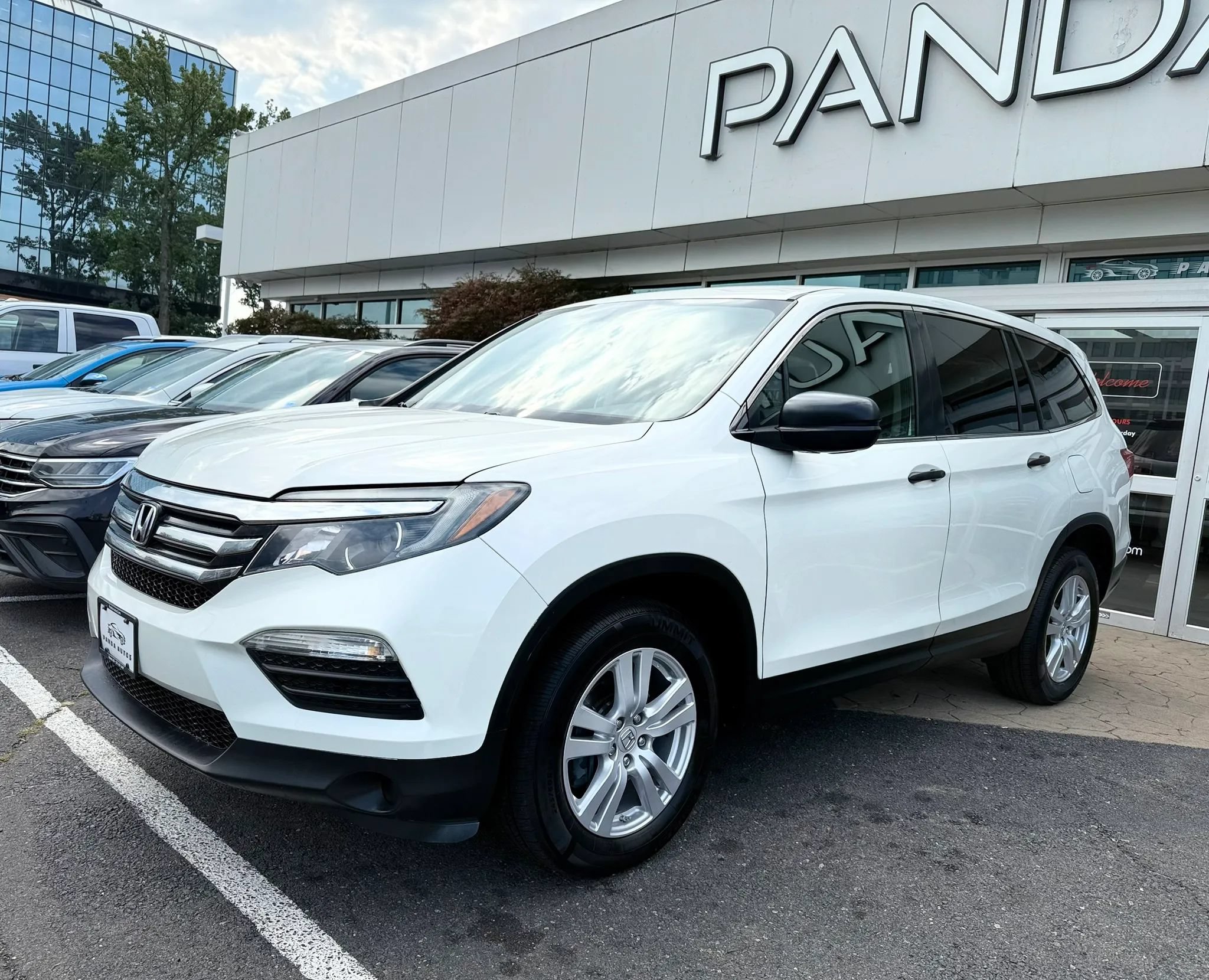 Used 2016 Honda Pilot LX image 3