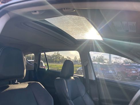 Used 2017 Toyota RAV4 Limited image 33