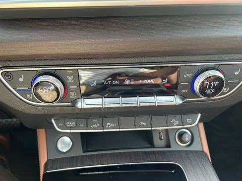 Certified 2024 Audi Q5 e Premium Plus AWD/4WD image 18