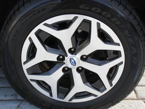 Used 2019 Subaru Forester Premium image 54