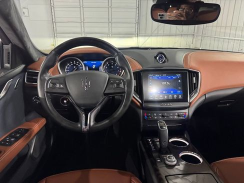 Used 2019 Maserati Ghibli S GranLusso AWD/4WD image 17