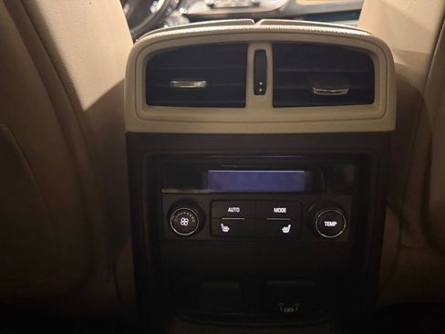 Used 2018 Buick Envision Premium w/ Driver Confidence Package image 28