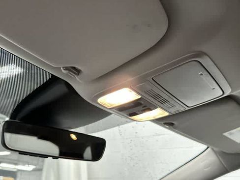 Used 2025 Honda Odyssey EX-L image 21