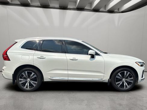 Used 2023 Volvo XC60 B5 Ultimate w/ Climate Package AWD/4WD image 6