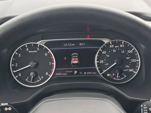 Used 2025 Nissan Rogue S image 30