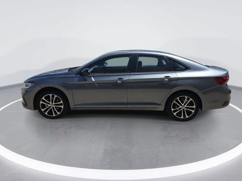 Used 2025 Volkswagen Jetta Sport FWD image 5