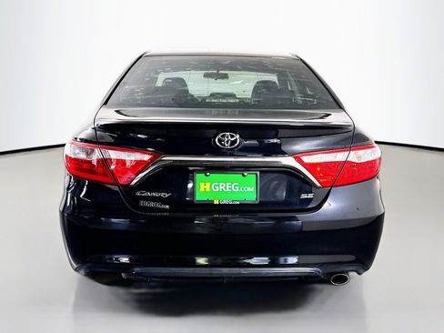 Used 2016 Toyota Camry SE FWD image 8