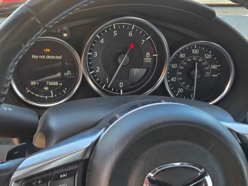 Used 2022 MAZDA MX-5 Miata Grand Touring w/ Weather Package RWD image 12