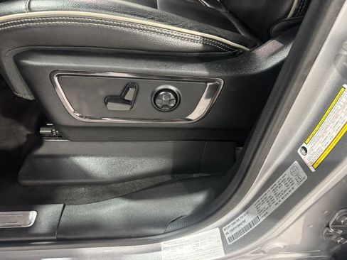 Used 2022 RAM 1500 Limited w/ Off-Road Group AWD/4WD image 18