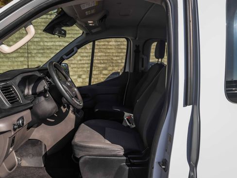 Used 2021 Ford Transit 350 XLT image 24