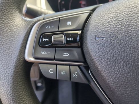 Used 2018 Honda Accord EX image 26