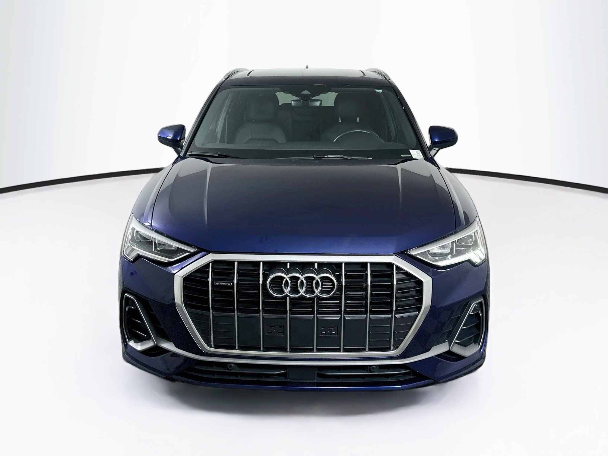 Used 2025 Audi Q3 2.0T Premium AWD/4WD image 2