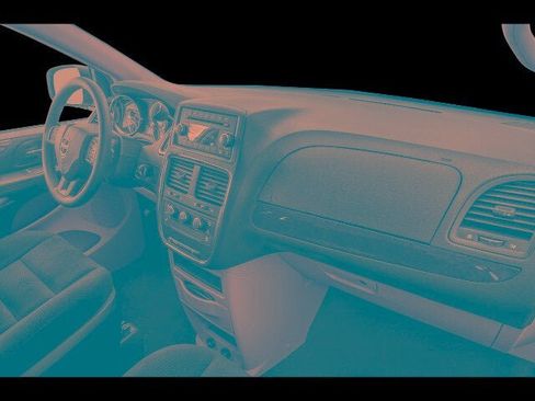 Used 2019 Dodge Grand Caravan SXT FWD image 22