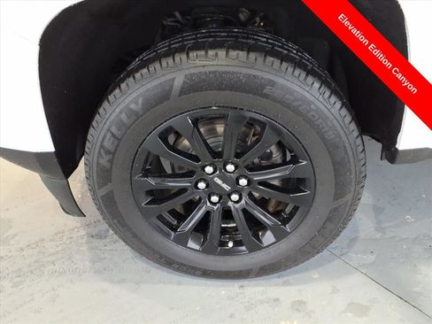 Used 2022 GMC Canyon Elevation image 10