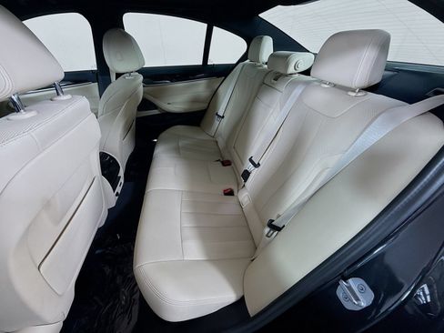 Used 2023 BMW 530i xDrive w/ Premium Package AWD/4WD image 22