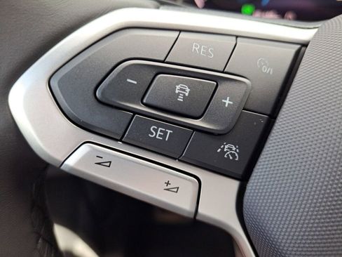 New 2026 Volkswagen Atlas Cross Sport SEL R-Line image 13