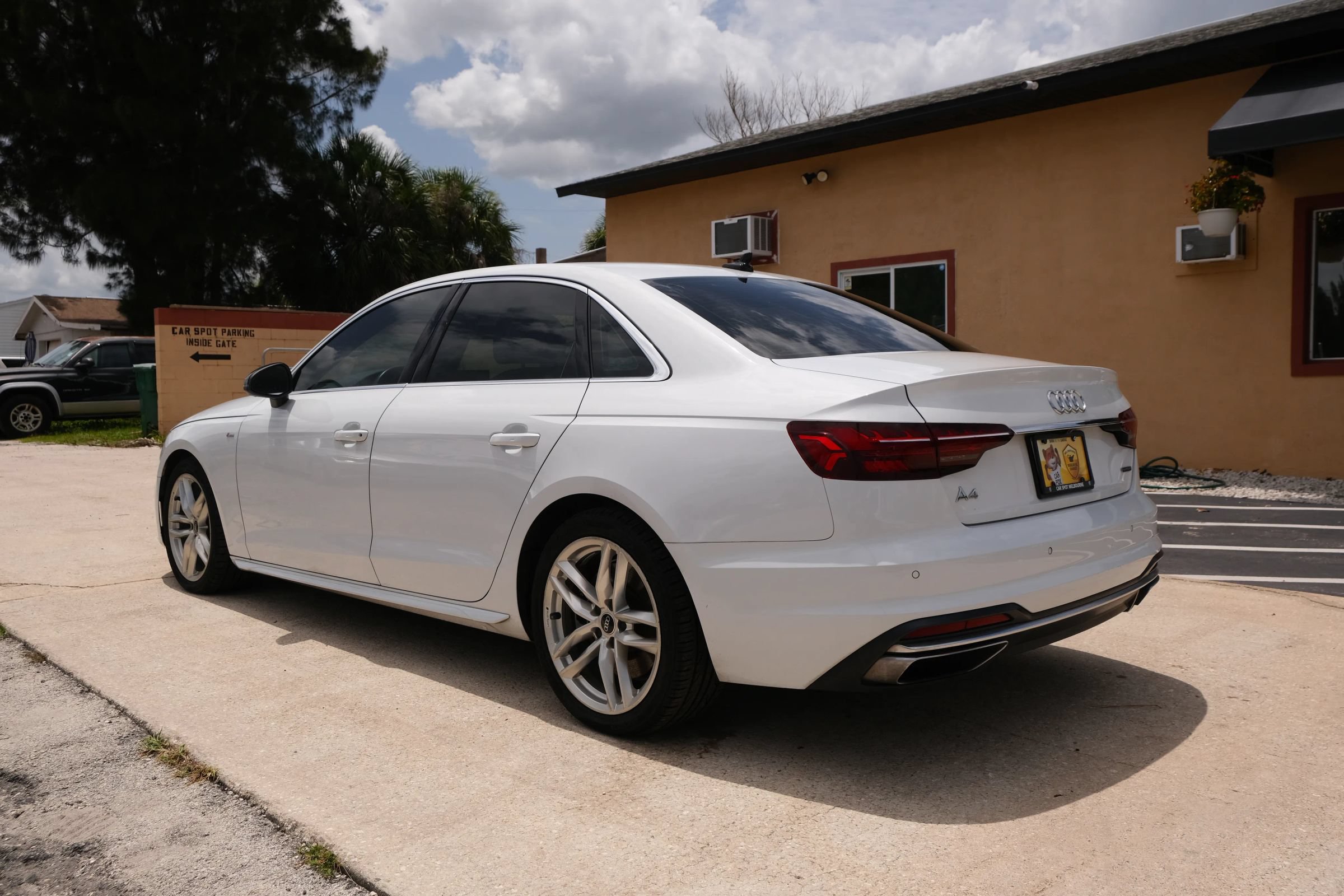 Used 2022 Audi A4 2.0T Premium Plus AWD/4WD image 7