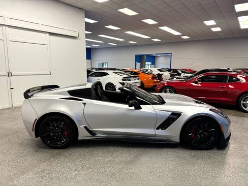 Used 2017 Chevrolet Corvette Z06 w/ Z07 Performance Package image 6