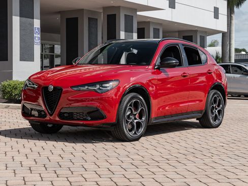 New 2024 Alfa Romeo Stelvio Veloce image 32