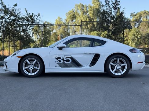 Used 2025 Porsche 718 Cayman image 2