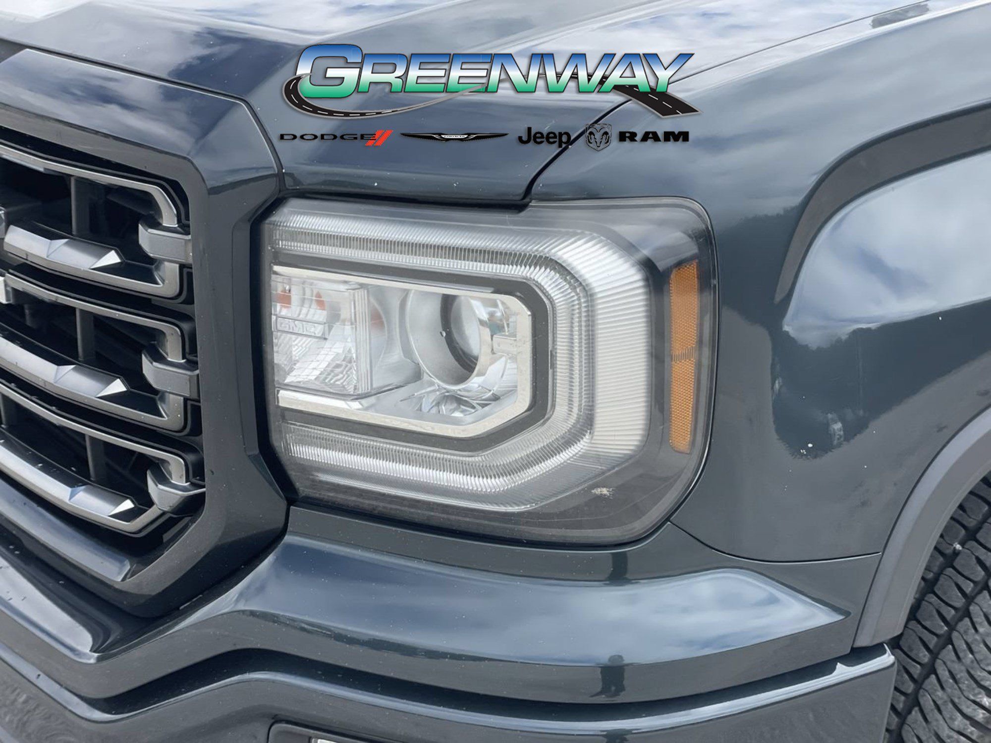 Used 2018 GMC Sierra 1500 SLT w/ All Terrain Package AWD/4WD image 6