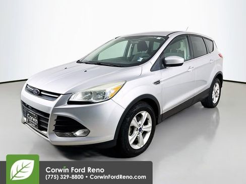 Used 2014 Ford Escape SE image 3