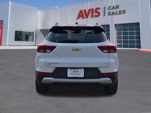 Used 2025 Chevrolet TrailBlazer LT AWD/4WD image 7