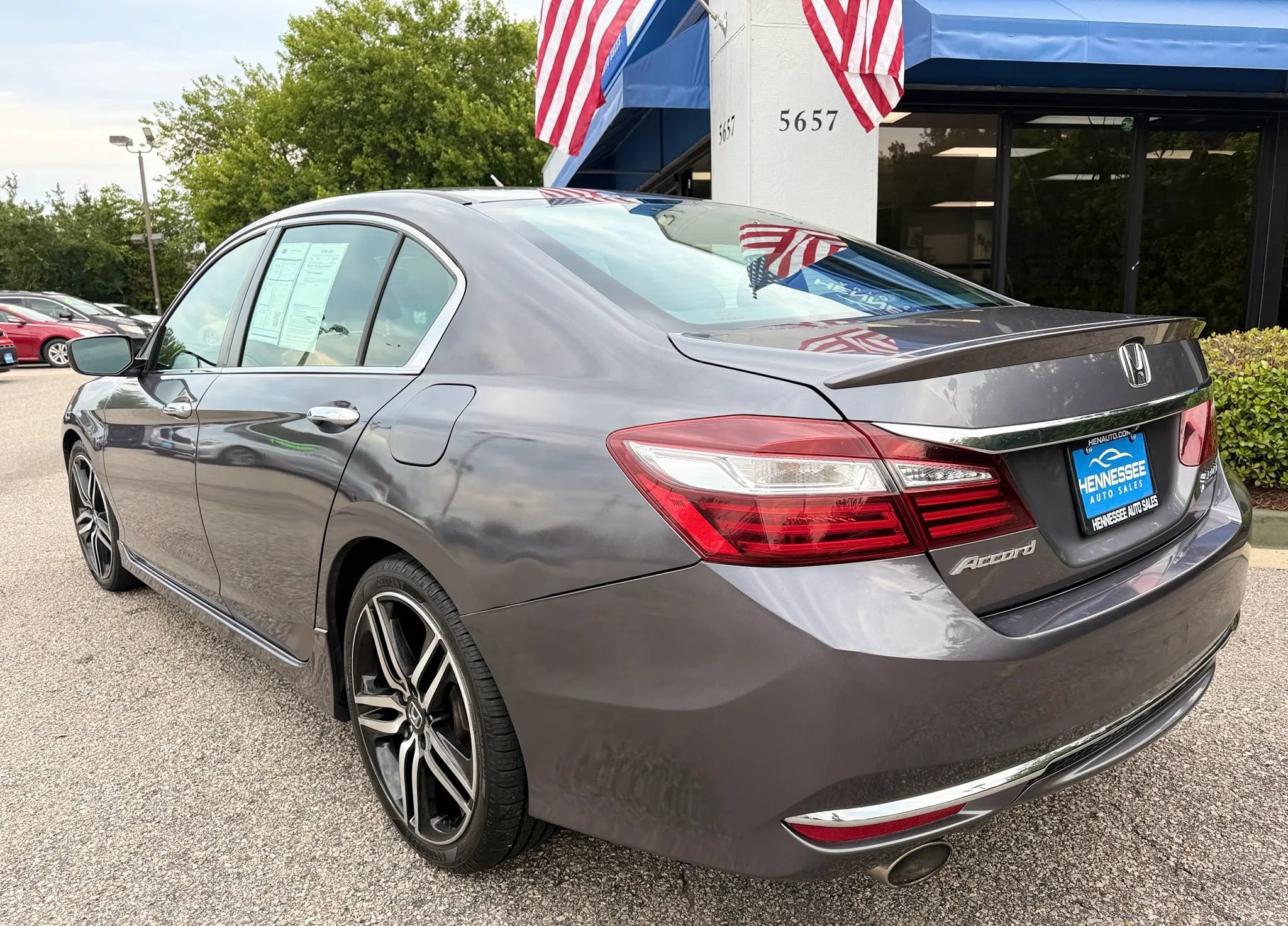 Used 2017 Honda Accord Sport Special Edition image 11
