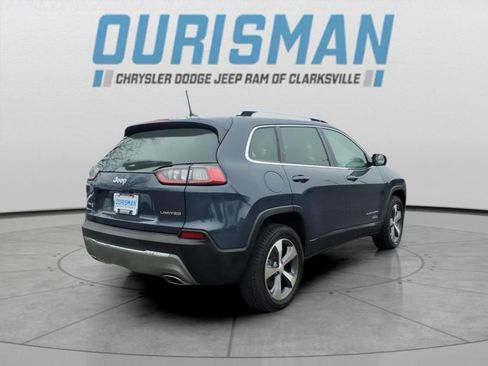 Used 2021 Jeep Cherokee Limited w/ Elite Package image 3