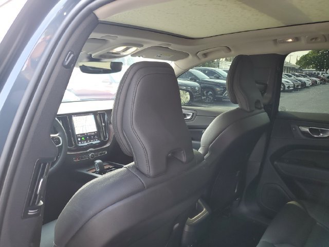 Used 2023 Volvo XC60 B5 Plus w/ Climate Package FWD image 27