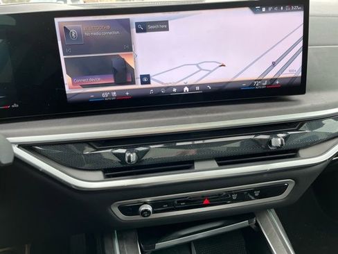 Used 2025 BMW X7 xDrive40i image 29
