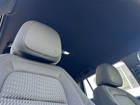 New 2026 Chevrolet Equinox LT image 18