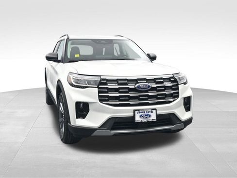 New 2026 Ford Explorer Active image 2