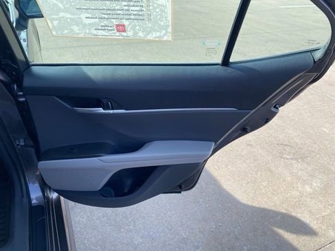 Certified 2023 Toyota Camry SE image 18