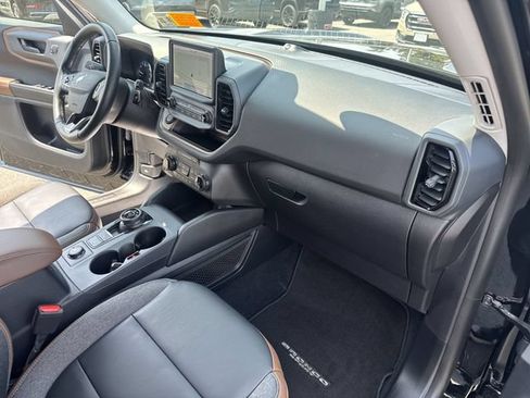 Used 2023 Ford Bronco Sport Outer Banks w/ Tech Package AWD/4WD image 29
