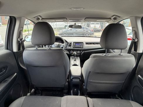 Used 2022 Honda HR-V LX image 25