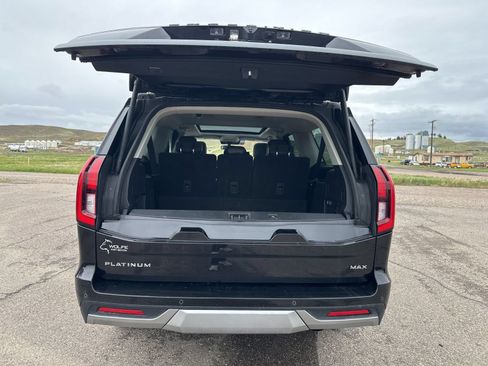Used 2025 Ford Expedition Max Platinum AWD/4WD image 32