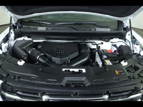 Used 2025 GMC Acadia Elevation image 19